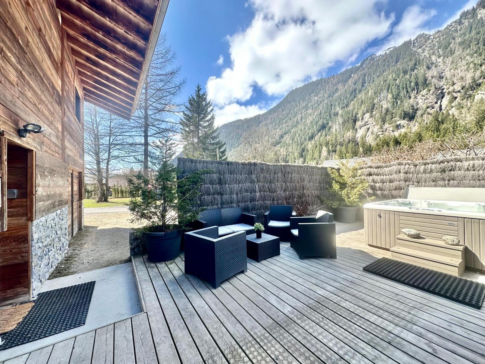 Chalet Le Petit Nicolas, Jacuzzi, Vue Mont Blanc Chamonix Exteriér fotografie